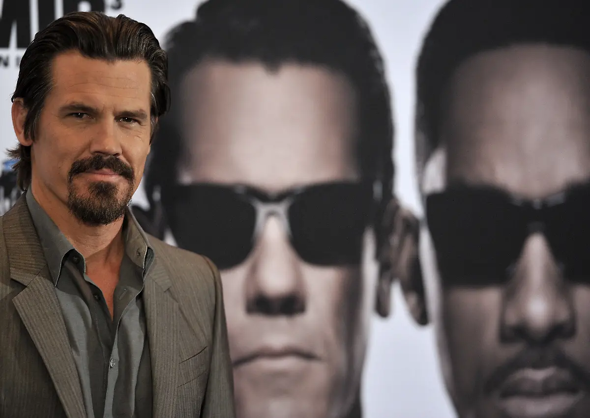 DI10332-20120514-jpg4587440028415138197