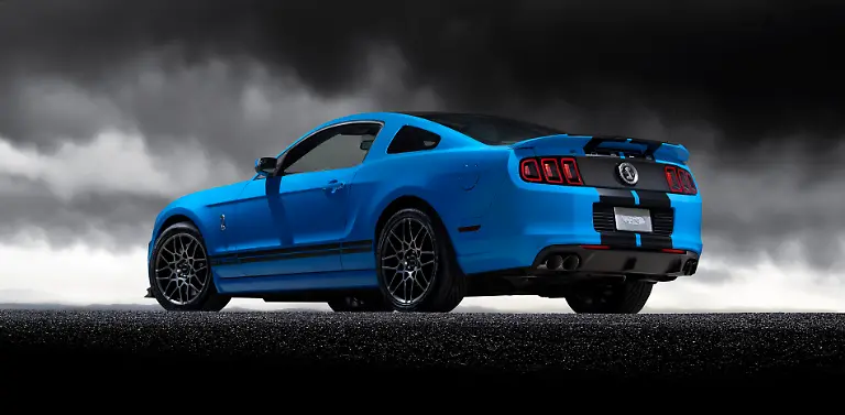 13ShelbyGT500-18-HR