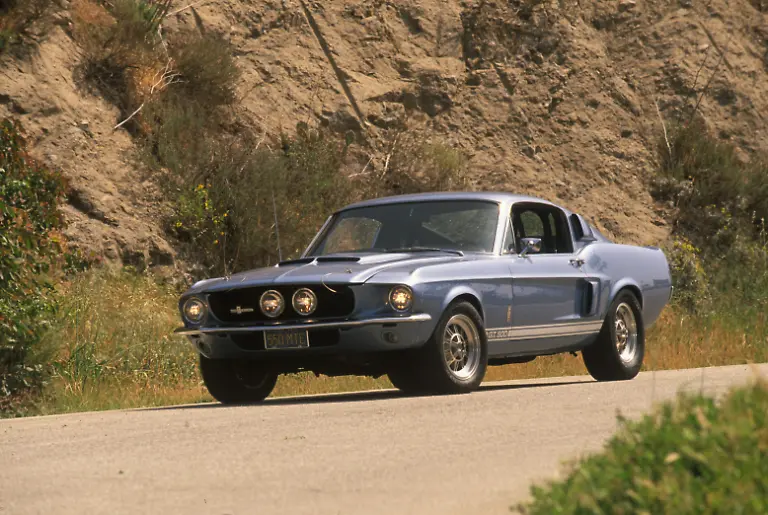 1967-ShelbyGT500-2