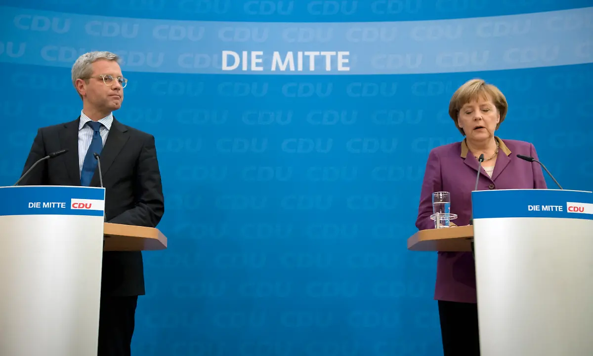 DI10228-20120514-jpg9106256697954757162