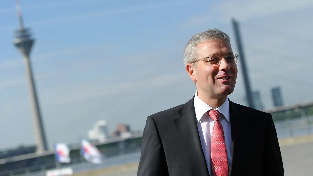 34nn3815-jpg2823242418951580786