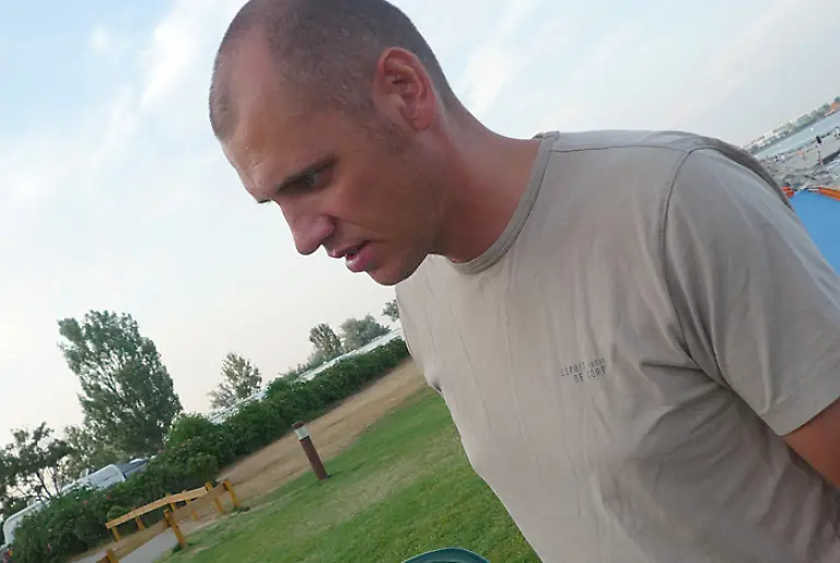 DI30217-20120508-jpg1984777799966584090