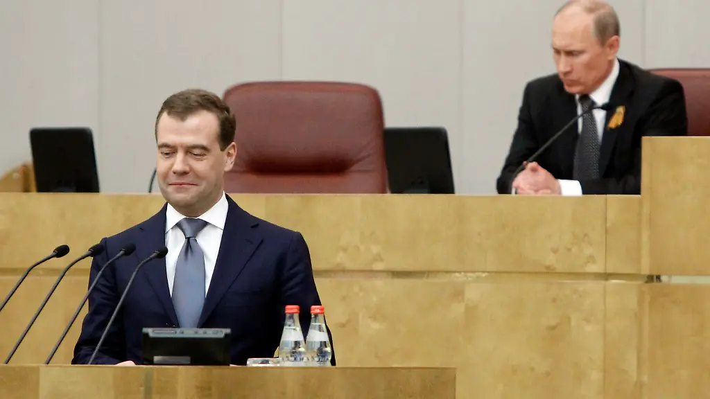 2012-05-08T123151Z-01-MOS24-RTRMDNP-3-RUSSIA-JPG2912595537393835430