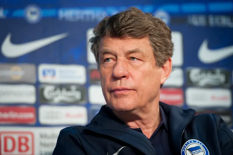 DI30525-20120505-jpg7969783650829256283