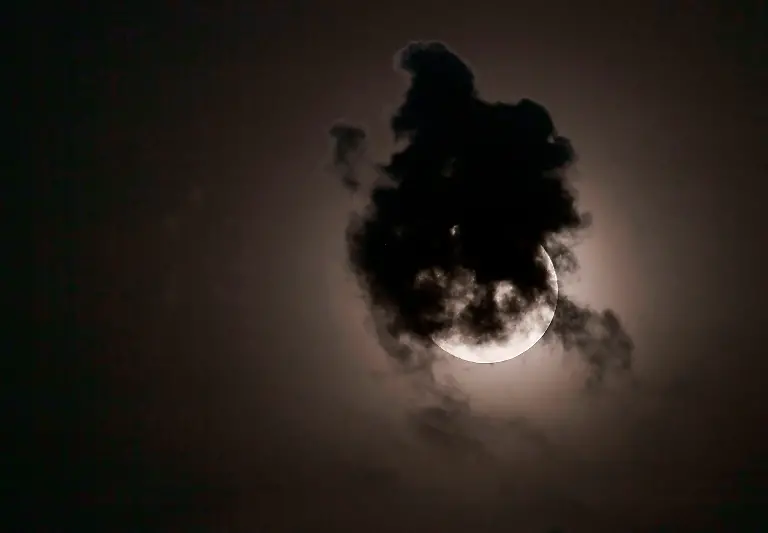 34ly0628-jpg5458771566084226180