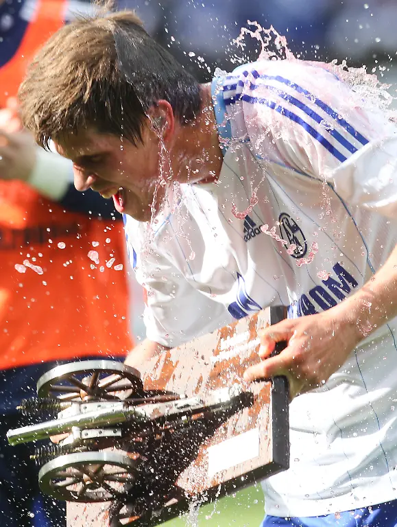 DI30338-20120505-jpg4003927289825740193