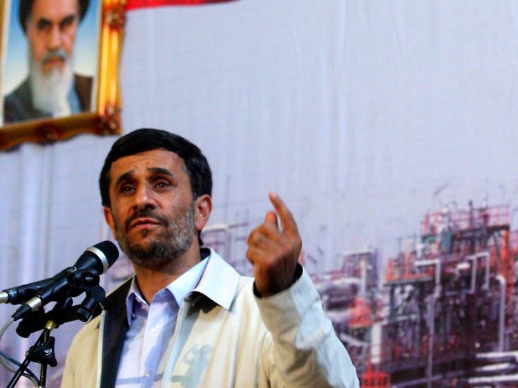 Ahmadinedschad an Obama: "Ich hoffe, Sie halten sich aus den Angelegenheiten Irans heraus".