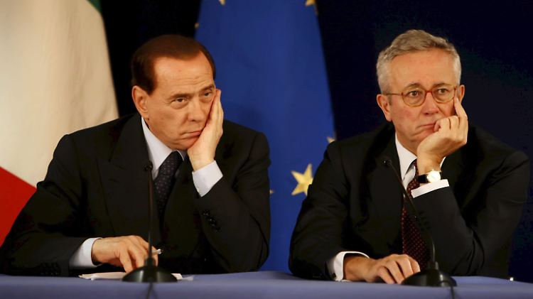 Zwischen Berlusconi und seinen Wirtschaftsminister Tremonti passt mittlerweile mehr als ein Blatt Papier.