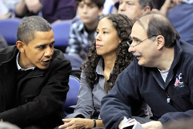 David-Axelrod-r-Obamas-langjaehriger-Freund-und-einer-seiner-wichtigsten-Berater-Half-entscheidend-bei-dessen-Wahl-2008-Leitet-2012-die-Kommunikationsabteilung-der-Kampagne-Geboren-in-New-York-politisch-jedoch-geformt-im-harten-Chicago
