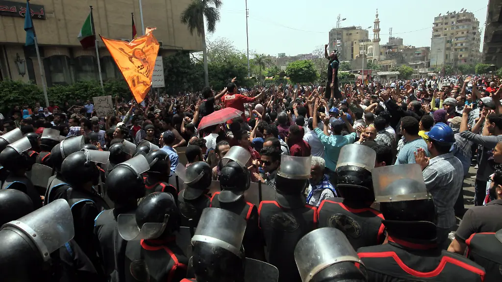 34jr5843-jpg3638737616949106226