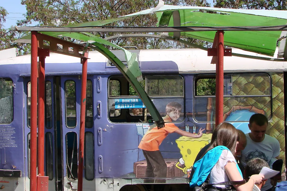 2012-04-27T111850Z-01-DNE08-RTRMDNP-3-UKRAINE-BLASTS-JPG2669209751878357653