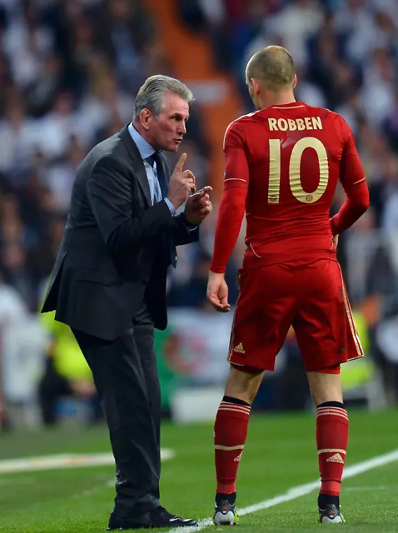 2012-04-25T192824Z-01-IMP10-RTRMDNP-3-SOCCER-CHAMPIONS-JPG2190429748640539709