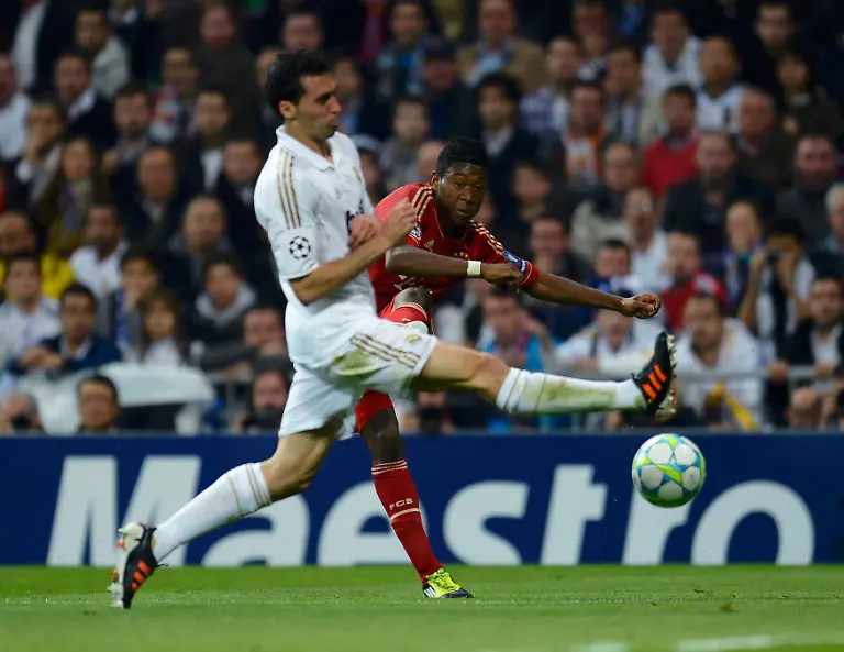 2012-04-25T194524Z-01-IMP18-RTRMDNP-3-SOCCER-CHAMPIONS-JPG7711214440307012916