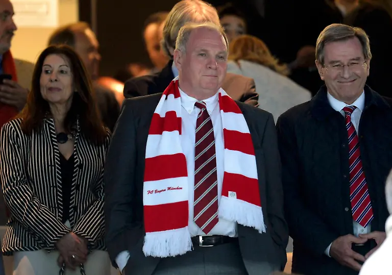 2012-04-25T194224Z-01-MDJ21-RTRMDNP-3-SOCCER-CHAMPIONS-JPG6755508183875375681