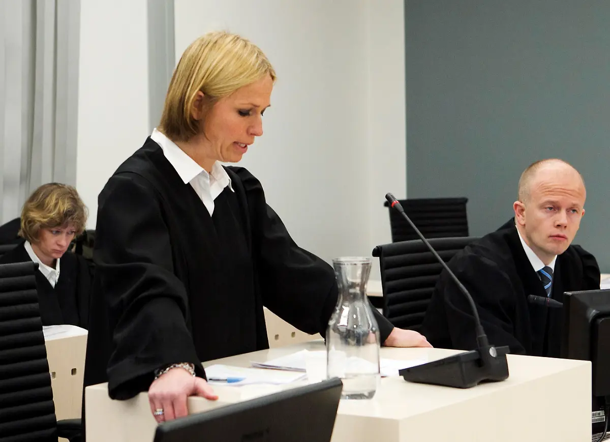 2012-04-16T085120Z-01-SIN918-RTRMDNP-3-NORWAY-TRIAL-JPG3238512592045328152