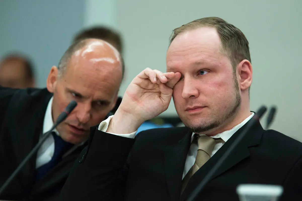 2012-04-16T104222Z-01-SIN927-RTRMDNP-3-NORWAY-TRIAL-JPG2943658690848505831