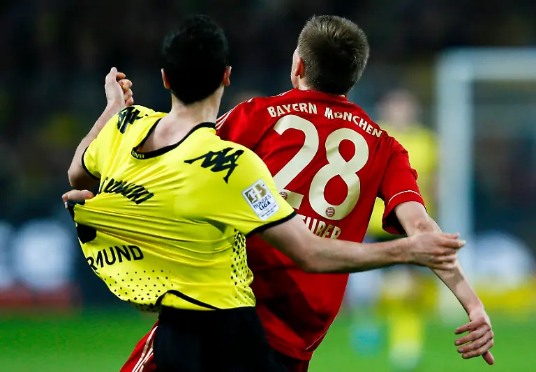 2012-04-11T185151Z-01-KAI07-RTRMDNP-3-SOCCER-GERMANY-JPG2271625326076583862