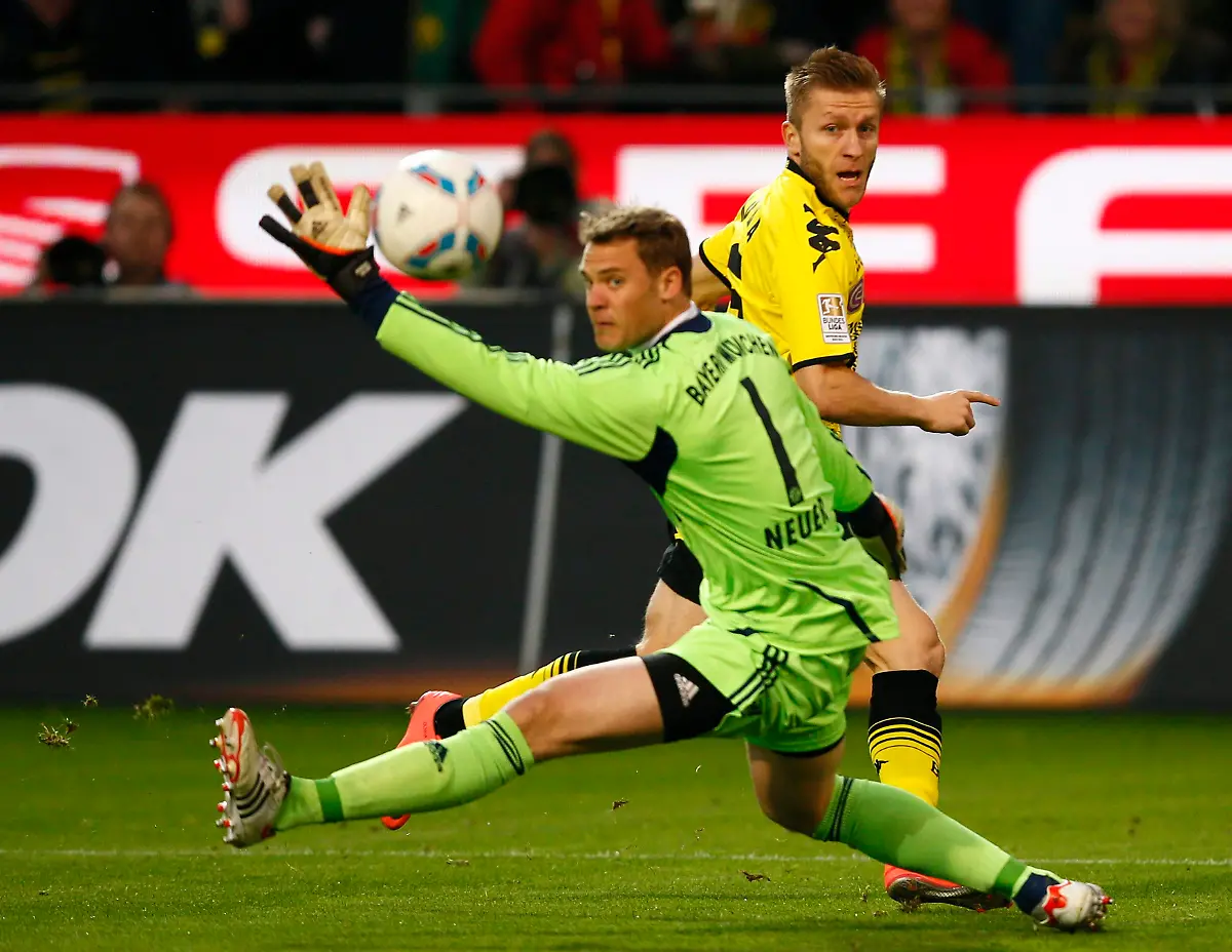 2012-04-11T181002Z-01-KAI01-RTRMDNP-3-SOCCER-GERMANY-JPG3009927850697380873