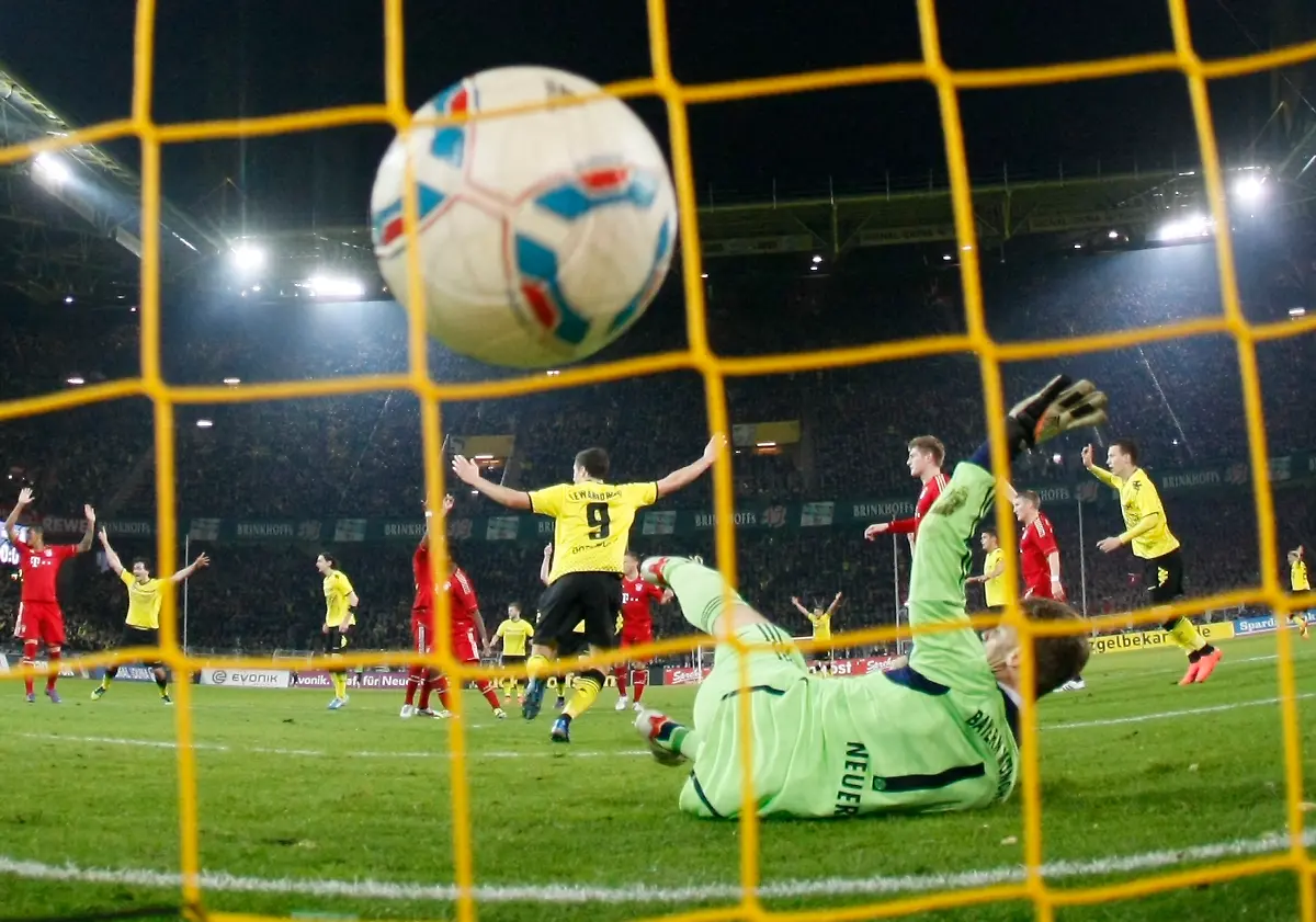 2012-04-11T201212Z-01-WR20-RTRMDNP-3-SOCCER-GERMANY-JPG8489983159765373156