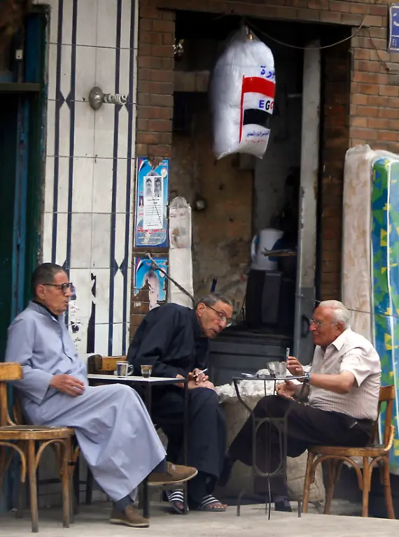 2012-04-11T141232Z-01-EGY01-RTRMDNP-3-EGYPT-POLITICS-DEBATE-JPG11950037628293125