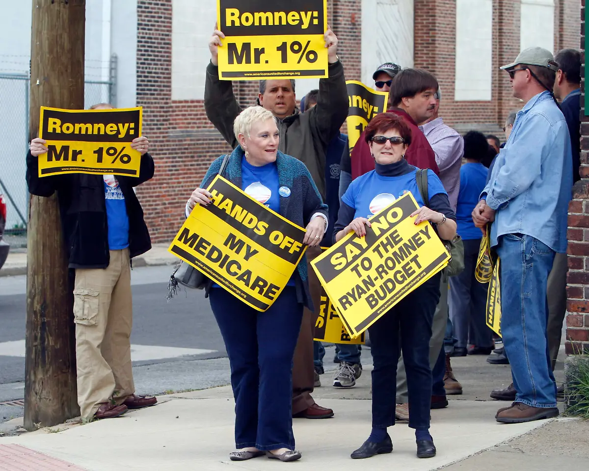 2012-04-10T203442Z-01-WIL01-RTRMDNP-3-USA-CAMPAIGN-ROMNEY-JPG1822643475265652764