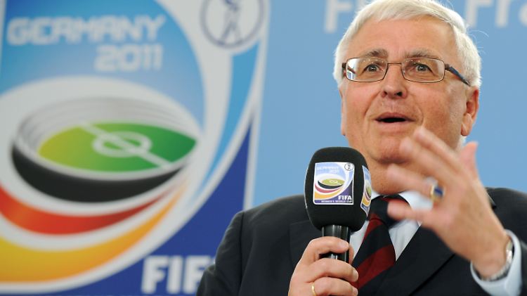 Ein Freund der Frauen: DFB-Präsident Zwanziger.
