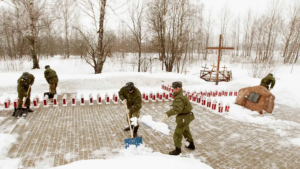 2012-04-09T113447Z-01-FED03-RTRMDNP-3-RUSSIA-JPG4096937685560444721