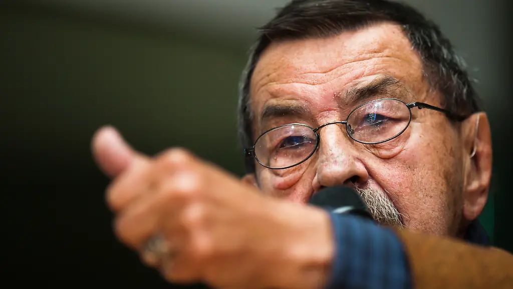 DI10080-20120404-jpg7017895800629996771