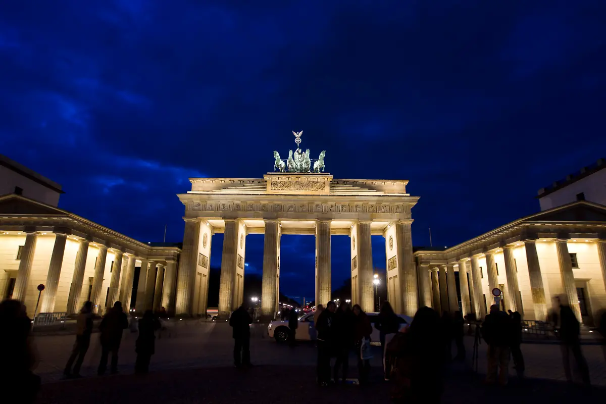 DAB3177-20120331-jpg916976678629670388