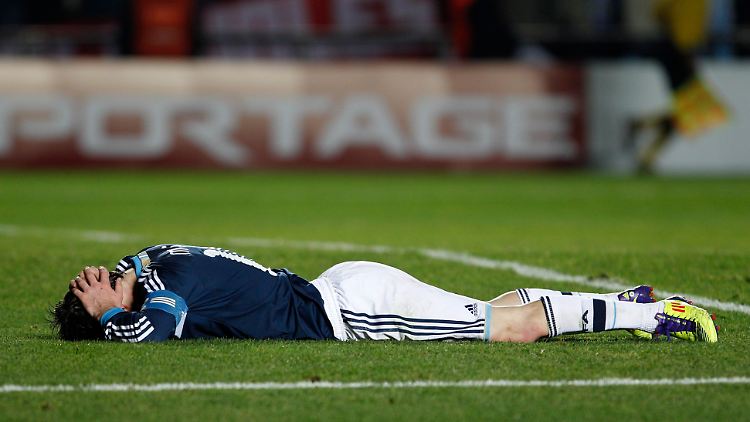Messi ist nach der Niederlage am Boden zerstört.