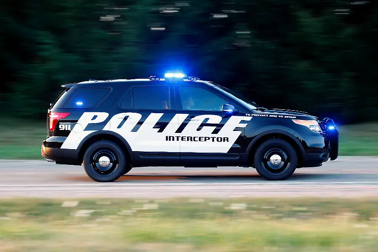 FordInterceptorUtlty-03