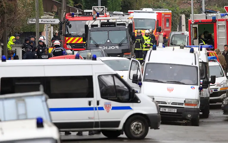 33rm0830-jpg3071430002230854413