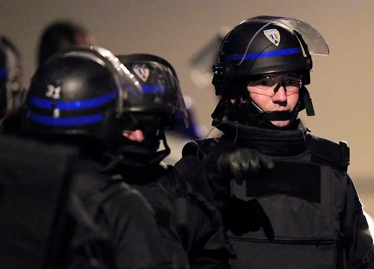 33ra5327-jpg117513649019273777