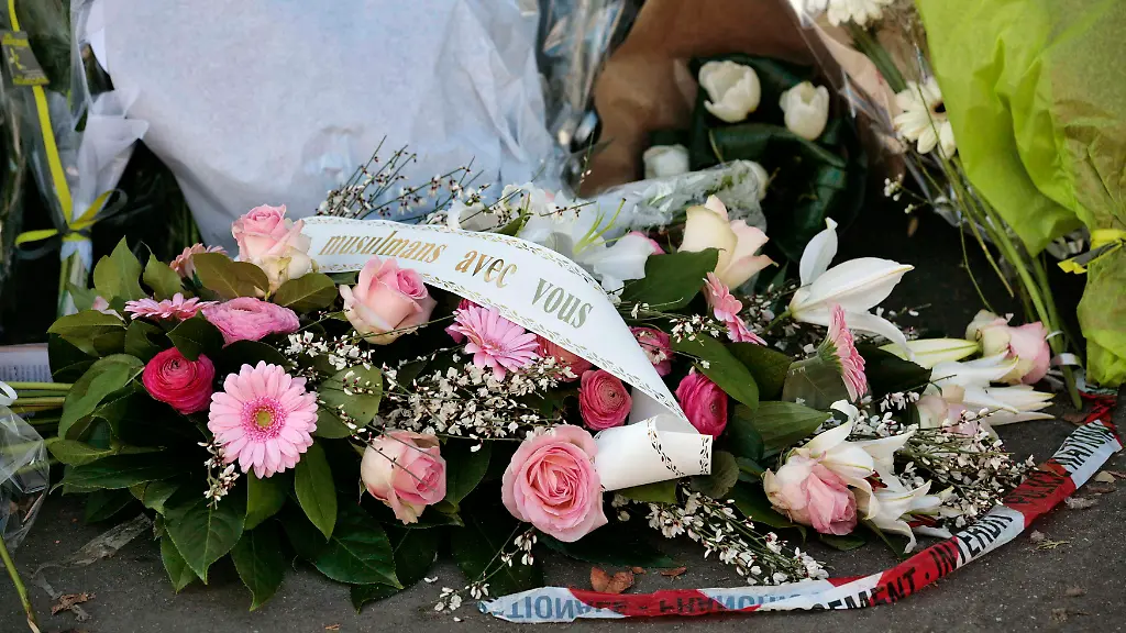 2012-03-20T154126Z-01-PAR56-RTRMDNP-3-FRANCE-CRIME-JPG4743641116075733655