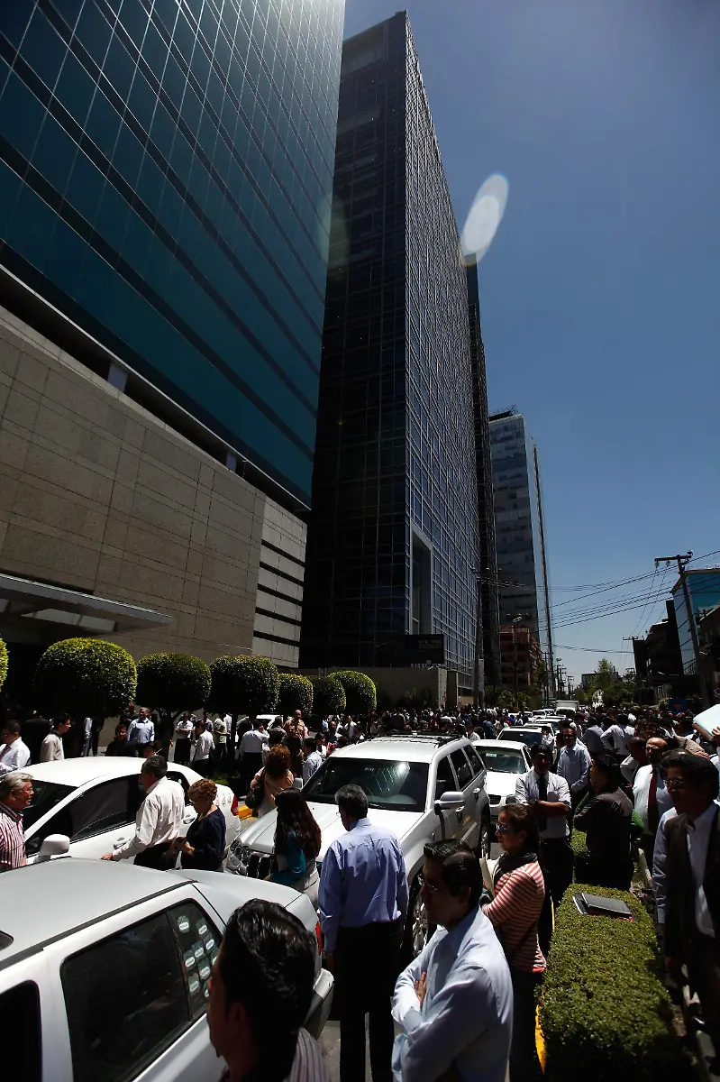 2012-03-20T193733Z-01-TBR05-RTRMDNP-3-MEXICO-QUAKE-JPG2935038315296451666