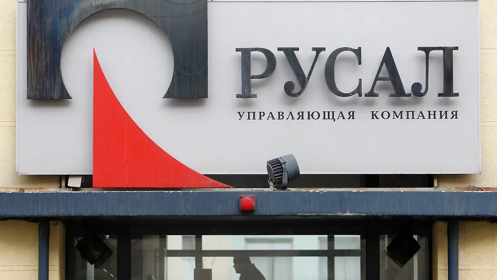 2012-03-19T091033Z-01-MOS01-RTRMDNP-3-RUSAL-RESULTS-JPG7818438153708624843