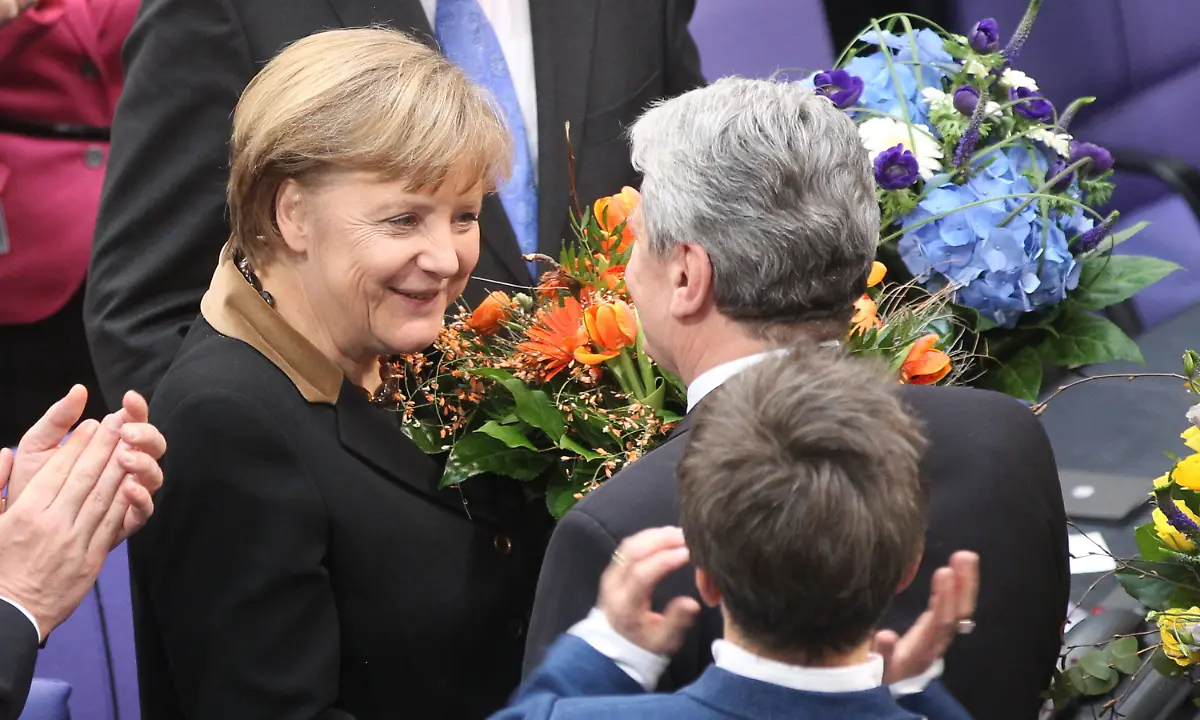 33p40701-jpg6726772235803453773