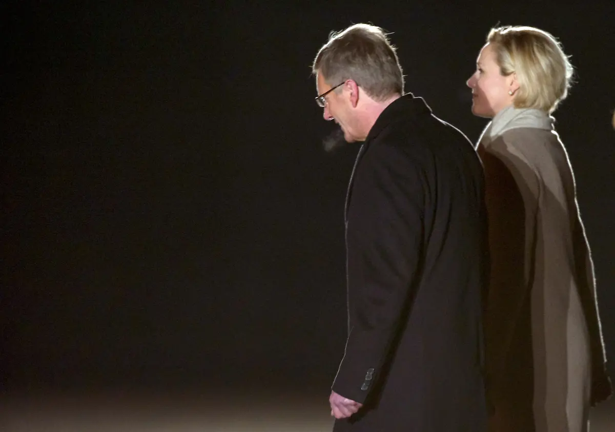 33ka2412-jpg8615419773783644213