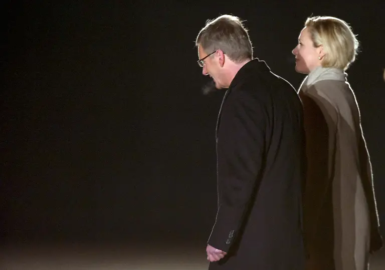 33ka2412-jpg8615419773783644213