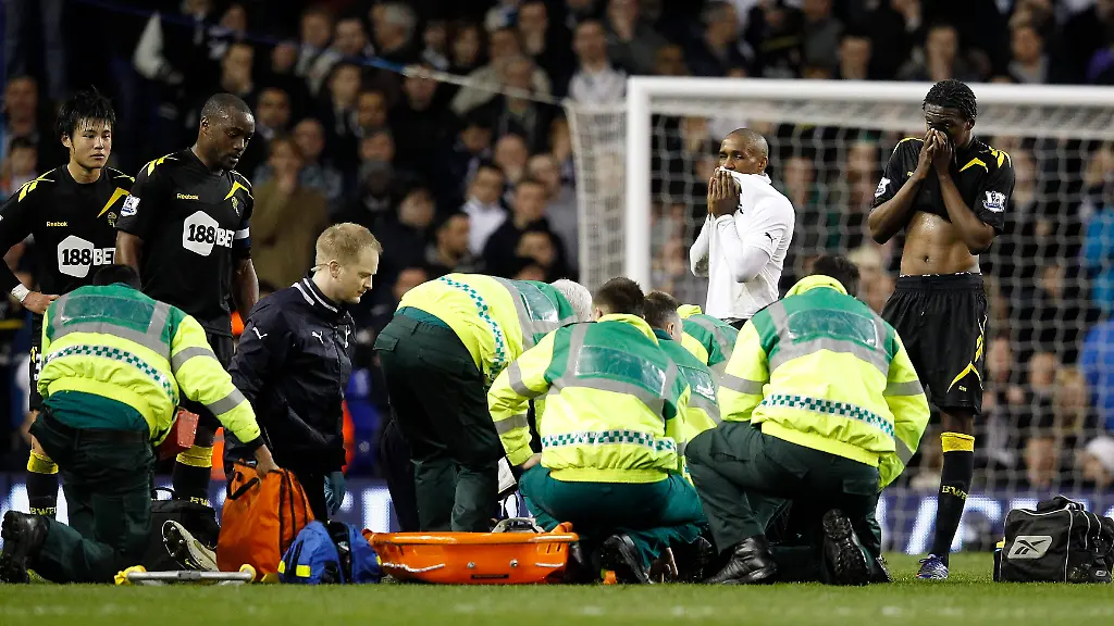 2012-03-17T193151Z-01-PNN02-RTRMDNP-3-SOCCER-ENGLAND-CUP-JPG1286010841752711233