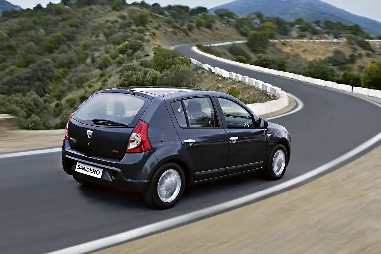 Dacia-Sandero3009