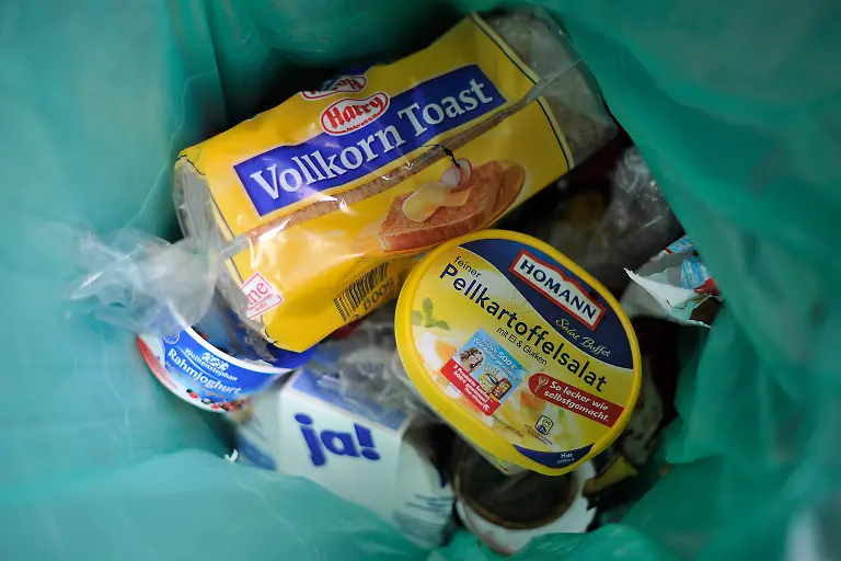 33lk2555-jpg909867115212575049