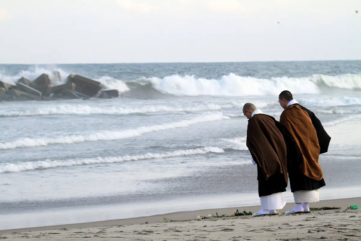 33k93728-jpg3357522717684172776