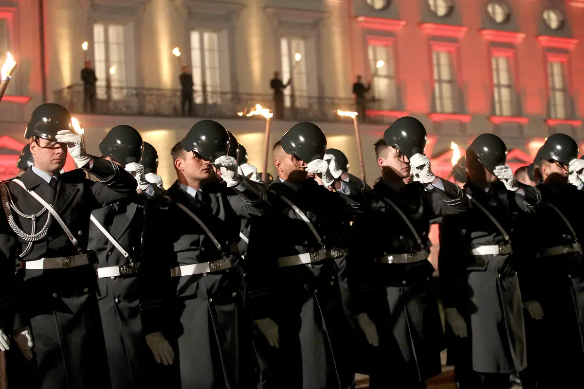 33ik1343-jpg3891867275473832381