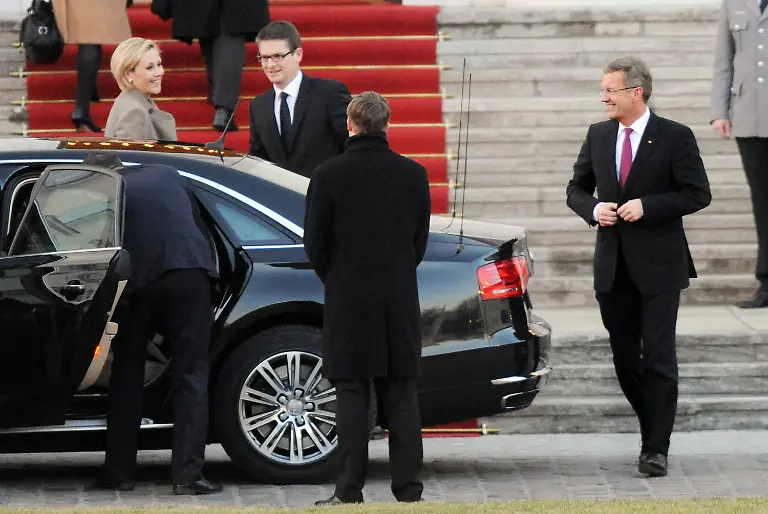 33ii2512-jpg8250302570193296300