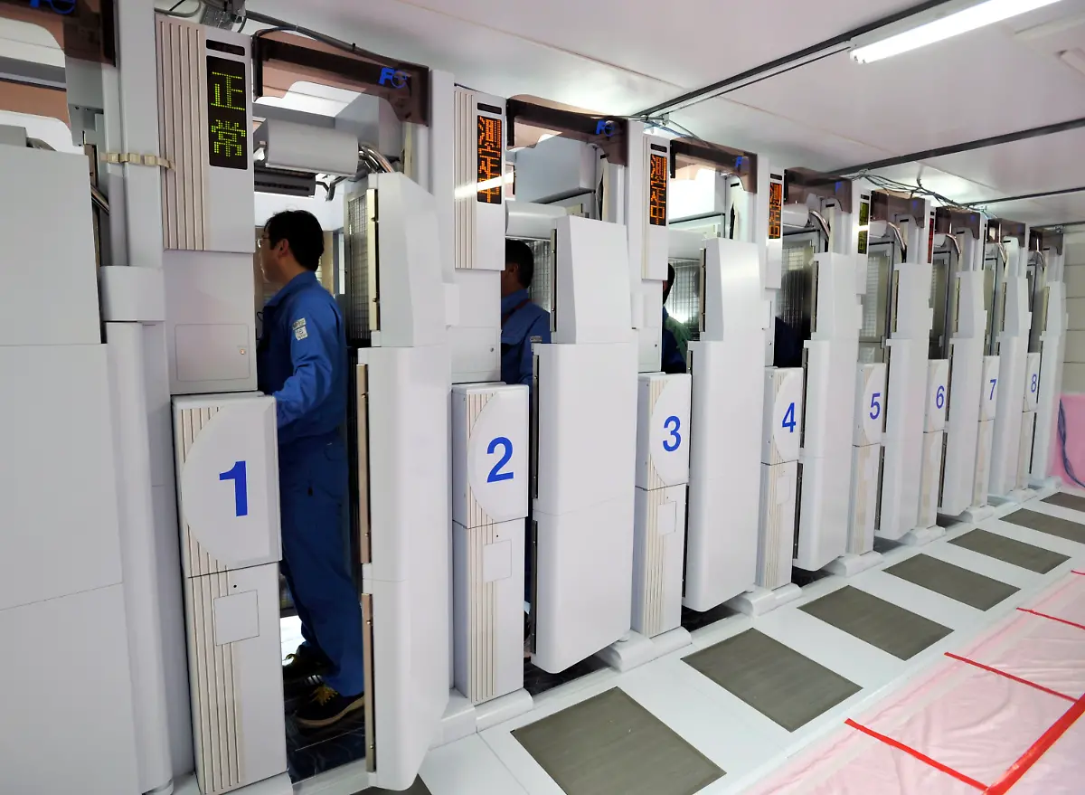 33b35406-jpg3387114355256804806