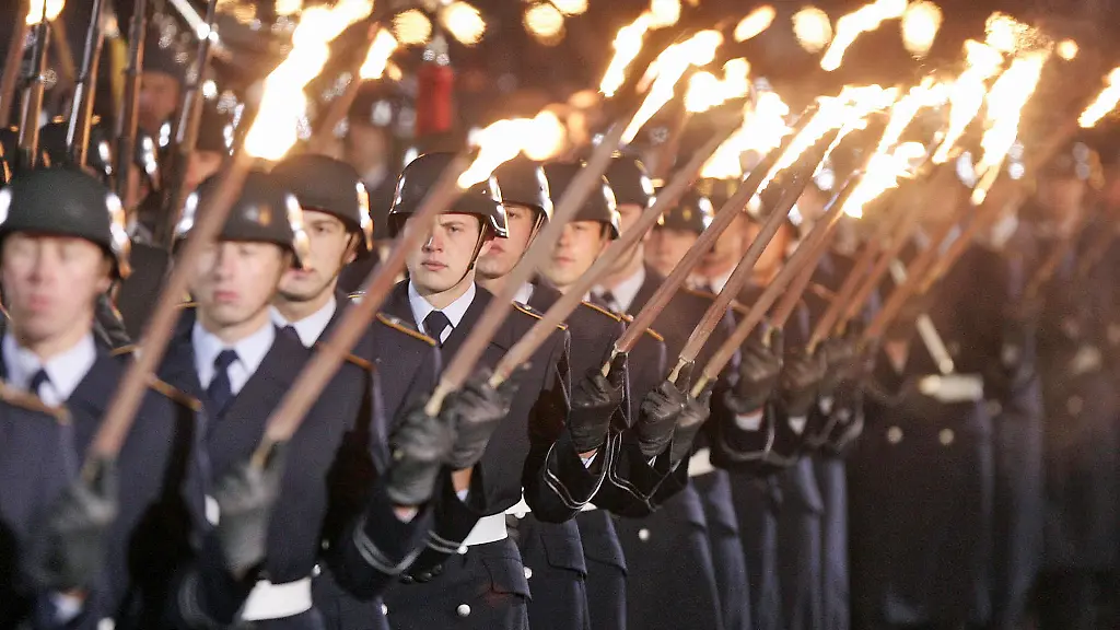 zapfenstreich-allgemein-2