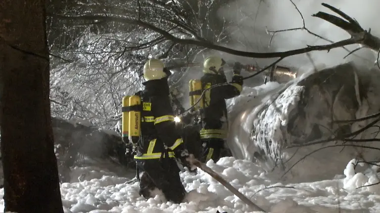 DI21682-20120301-jpg7294711617166077115