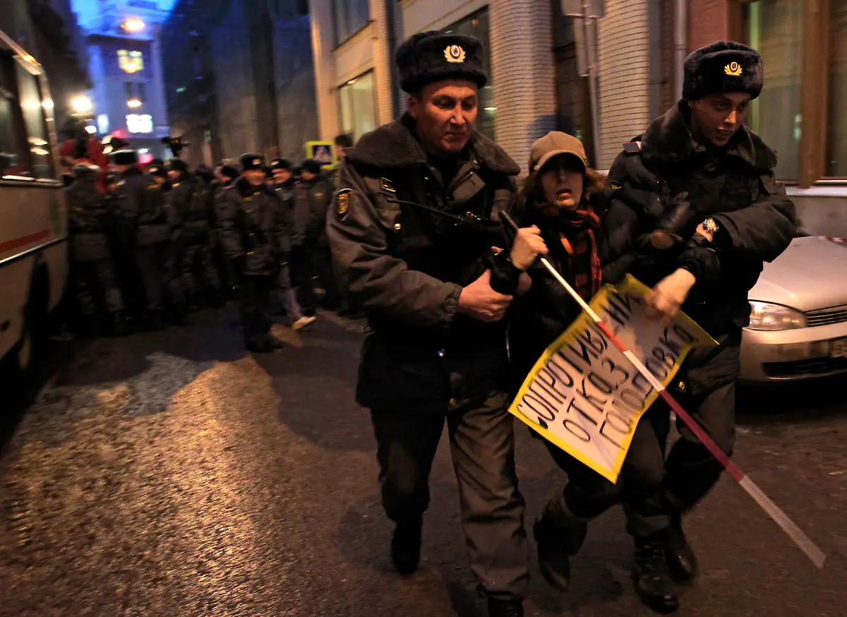 DAB2667-20120228-jpg4572025138008520394