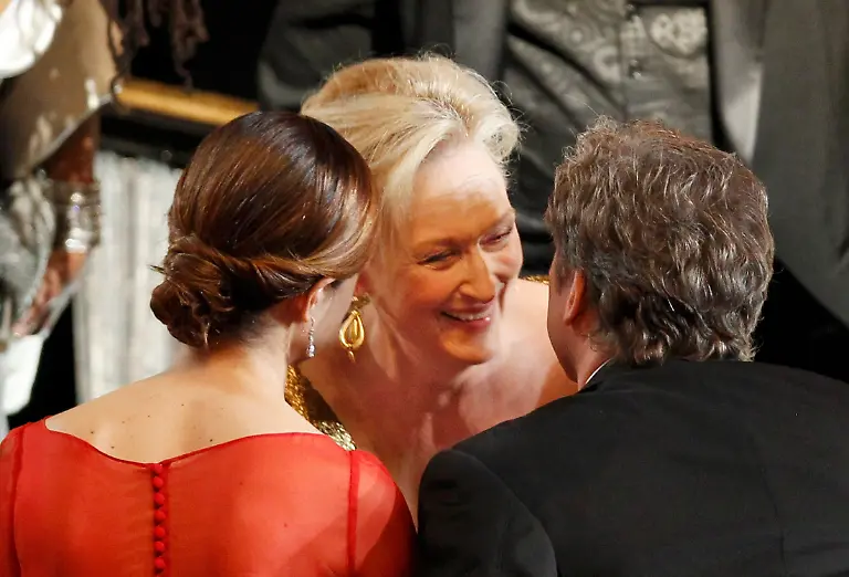 2012-02-27T014304Z-01-OSC240-RTRMDNP-3-OSCARS-JPG3316981216822214055